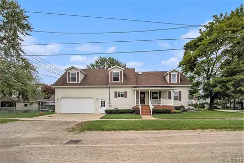 416 Fred W Moore, St. Clair, MI 48079