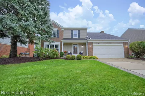 46533 Polo Dr, Canton, MI 48187