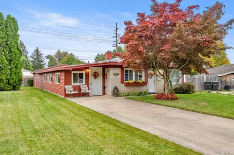 20536 Lockwood St, Taylor, MI 48180