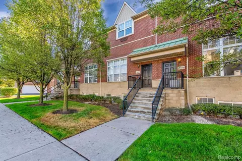 300 E Palmer St #27, Detroit, MI 48202