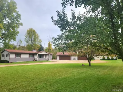 1845 Ryan Rd, Caro, MI 48723
