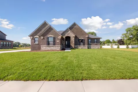 11910 Romeo Ln, Washington, MI 48094