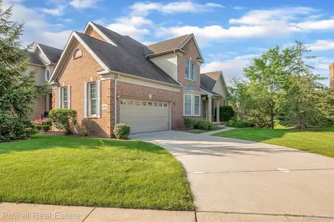 44611 N Broadmoor Cir N, Northville, MI 48168