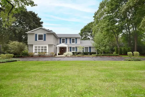 3270 Morningview Trc Ter, Bloomfield Hills, MI 48301