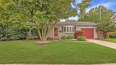 14471 Park St, Livonia, MI 48154