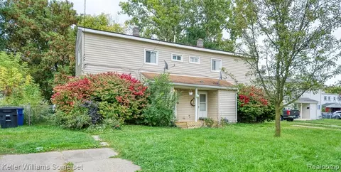 32405-32407 Muskegon Ct, Westland, MI 48186