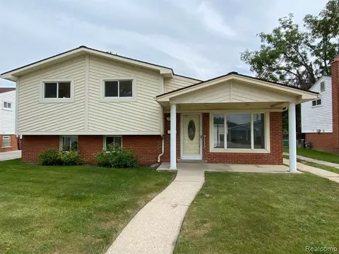 3191 Blaine Ave, Trenton, MI 48183