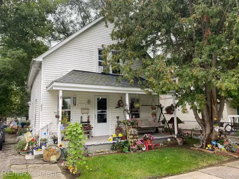 223 Curry St, Clio, MI 48420