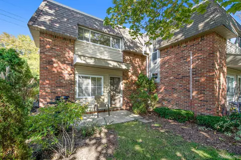 576 Kellogg St, Ann Arbor, MI 48105