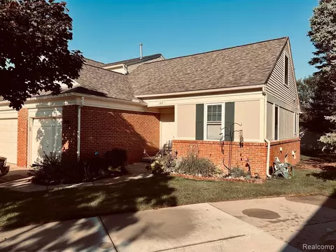 1612 Bennington, Canton, MI 48188