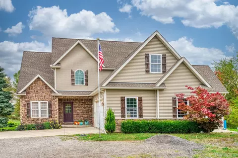 7716 W Sharpe Rd, Handy, MI 48836