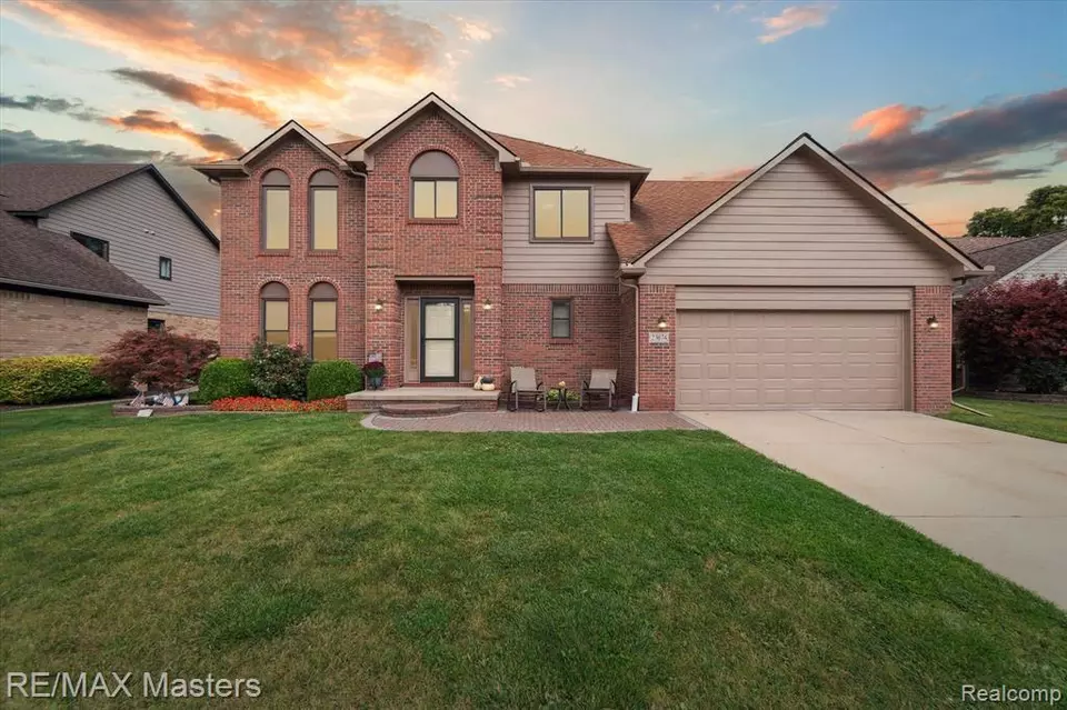 23674 Joey Dr, Flat Rock, MI 48134 1 photo Movoto