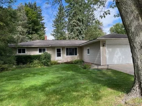 510 Muskoka, Commerce Twp, MI 48382