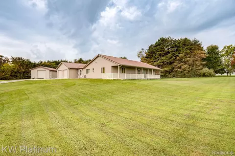 343 W Galbraith Line Rd, Speaker, MI 48454