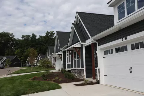 1063 Camellia Cir 35 15 Cir #35, Marion, MI 48843