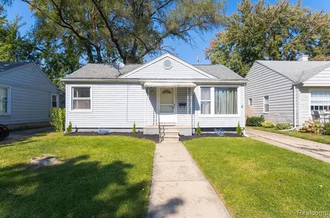 2415 Rowland Ave, Royal Oak, MI 48067