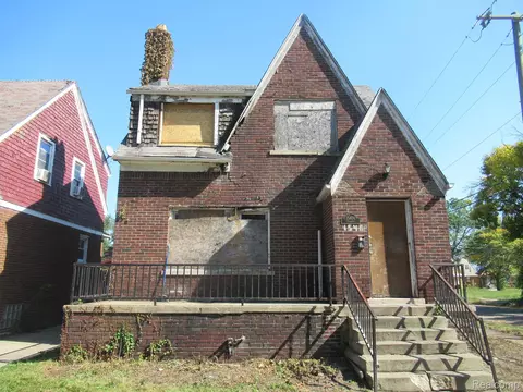 15400 Sorrento St, Detroit, MI 48227