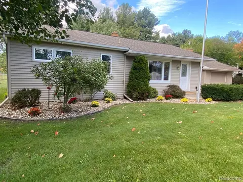 2322 Ula Dr, Clio, MI 48420