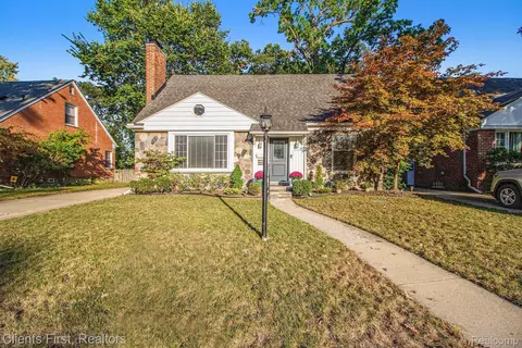 1036 N Denwood St, Dearborn, MI 48128