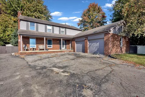 50145 Jefferson Ave, Chesterfield, MI 48047