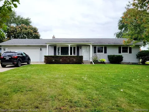13238 N Linden Rd, Clio, MI 48420