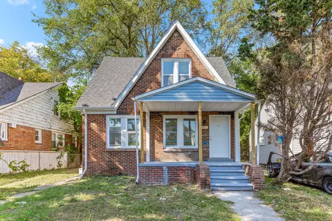 7445 Mettetal St, Detroit, MI 48228
