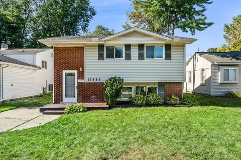 27865 Barrington St, Madison Heights, MI 48071