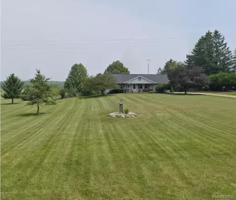 4748 Schwegler Rd, Cass City, MI 48726