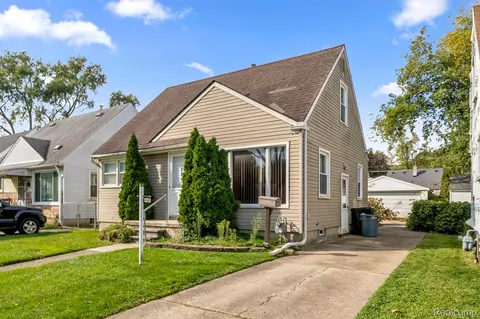 18703 Indian, Redford, MI 48240