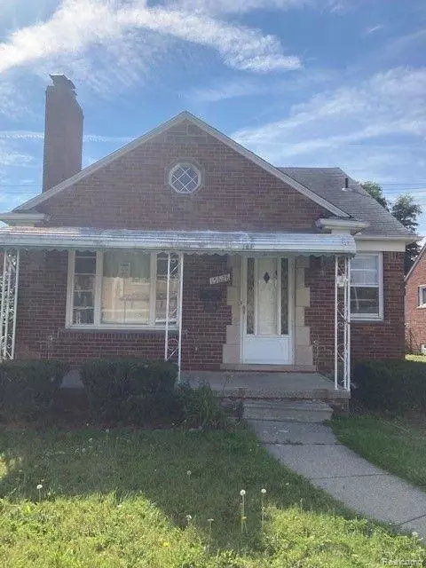 15628 Lincoln Ave, Eastpointe, MI 48021