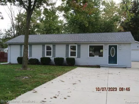 7643 Marlowe Rd, Belleville, MI 48111