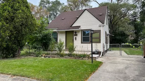 7268 Plainview Ave, Detroit, MI 48228