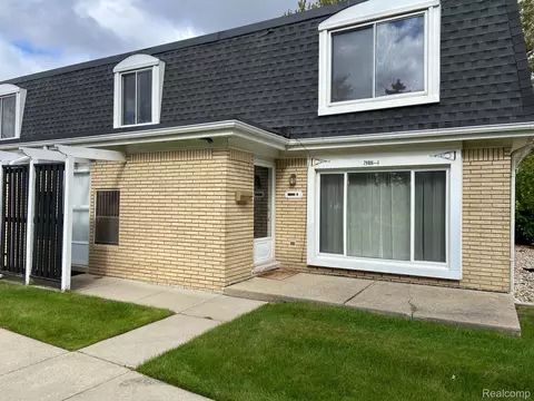 2986 City Center Dr #1, Warren, MI 48093