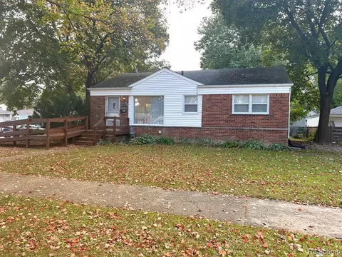 31021 Minton St, Livonia, MI 48150