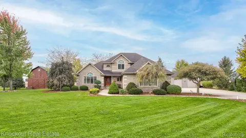 7180 Baker Rd, Frankenmuth, MI 48734