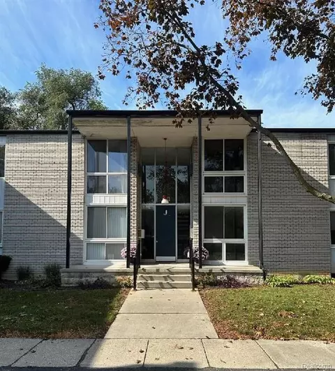 4030 W 13 Mile Rd #J1, Royal Oak, MI 48073