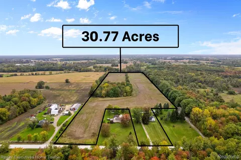12972 Norman Rd, Brockway, MI 48097
