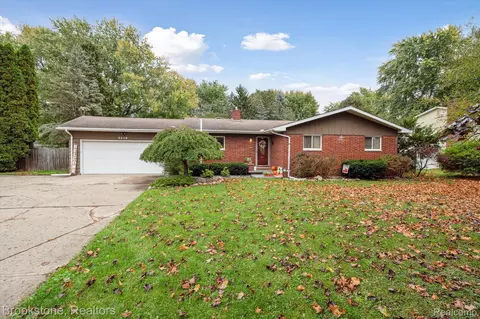 5379 Linden Rd, Mundy, MI 48473