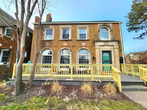 2440 W Euclid St, Detroit, MI 48206