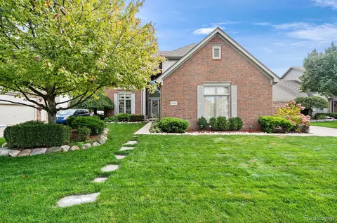 54680 Aurora Park, Shelby Township, MI 48316