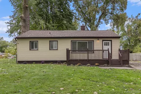 46012 Reed St, Belleville, MI 48111