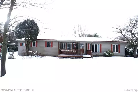 21900 Bohn Rd, Belleville, MI 48111