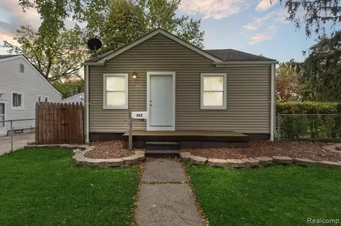 263 W Fairmount Ave, Pontiac, MI 48340