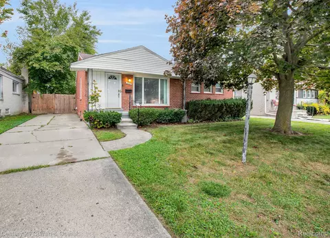 1690 Wellesley St, Inkster, MI 48141