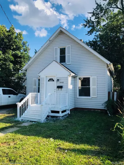 1440 E Oakland Ave, Lansing, MI 48906
