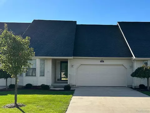 1922 Kenneth F Brown Crt Ct, Imlay City, MI 48444
