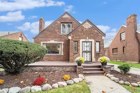 18295 Strathmoor St, Detroit, MI 48235