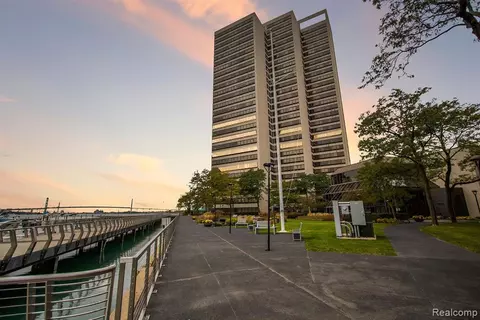 1001 W Jefferson Ave #300-24J, Detroit, MI 48226