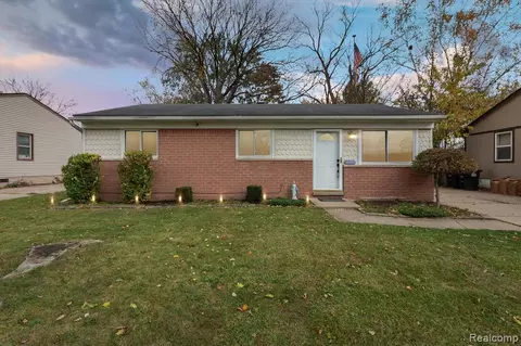14693 Jackson St, Taylor, MI 48180