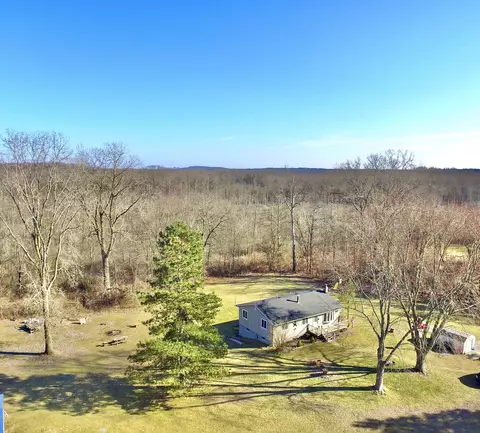 13415 Roepke Rd, Unadilla, MI 48137